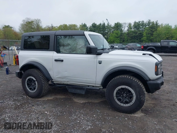 2023 Ford Bronco с VIN 1FMDE5CH6PLC11404, выставлен на аукционе IAAI как лот 42274412 с пробегом 5 243 миль миль и . История ставок и продаж доступна на DreamBid. Изображение 6.