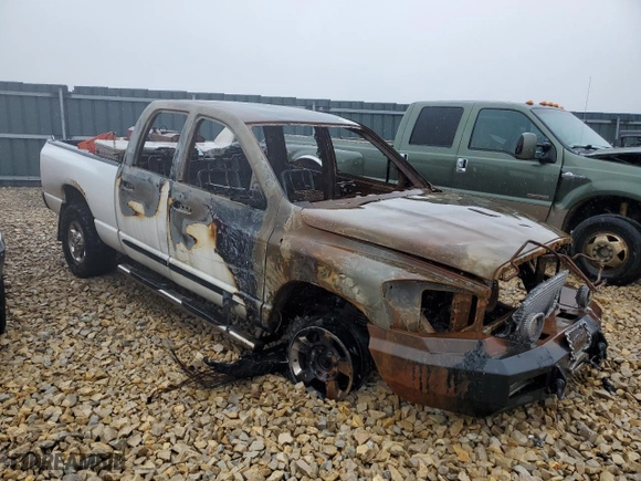 2006 Dodge Ram 2500 SLT with VIN 3D7KS28C06G197923, listed as a Copart auction lot 81618043 with 0 mi miles and Non Repairable. Bid and sale history available at carsss.com. Image 4.