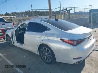 2019 Lexus ES 350 with VIN 58ABZ1B11KU019473, listed as a IAAI auction lot 41816890 with 73,010 mi miles and . Bid and sale history available at DreamBid. Image 3.