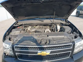 2014 Chevrolet Tahoe LT with VIN 1GNSCBE01ER235571, listed as a IAAI auction lot 42403118 with 238,069 mi miles and . Bid and sale history available at DreamBid. Image 10.