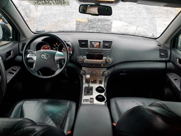 2011 Toyota Highlander with VIN 5TDBK3EH5BS057829, listed as a Copart auction lot 48073425 with 177,311 mi miles and Salvage Title. Bid and sale history available at carsss.com. Image 8.