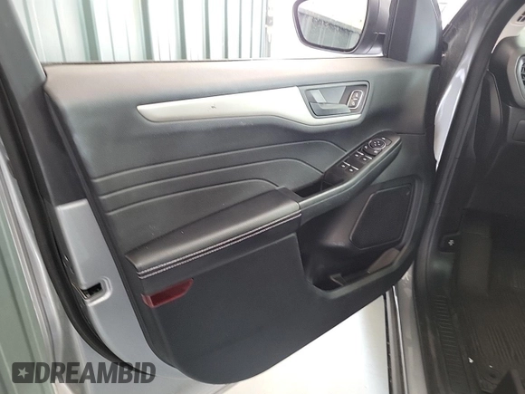 2022 Ford Escape SE with VIN 1FMCU9G60NUB32994, listed as a IAAI auction lot 42733965 with 63,516 mi miles and . Bid and sale history available at DreamBid. Image 2.