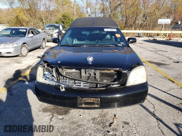 2004 Cadillac DTS Professional 1SH z VIN 1GEEH00Y34U500616, wystawiony jako Copart lot #79513664 z przebiegiem 92 769 mil mil oraz Szkody całkowita. Historia ofert i sprzedaży dostępna na DreamBid. Obrazek 5.