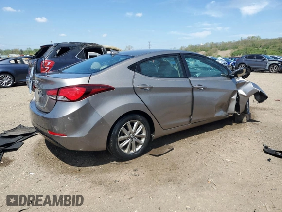 2015 Hyundai Elantra SE z VIN 5NPDH4AE2FH573974, wystawiony jako Copart lot #55944695 z przebiegiem Nie podano mil oraz Szkoda całkowita • Salvage title. Historia ofert i sprzedaży dostępna na DreamBid. Obrazek 3.