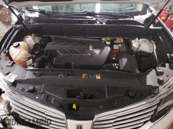 2017 Lincoln MKX Select with VIN 2LMPJ8KP0HBL18067, listed as a Copart auction lot 43121525 with 36,703 mi miles and Salvage Title. Bid and sale history available at carsss.com. Image 12.
