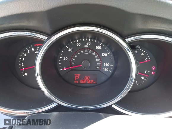 2011 Kia Sorento LX with VIN 5XYKTCA18BG029011, listed as a IAAI auction lot 42101307 with 158,762 mi miles. Bid and sale history available at carsss.com. Image 7.