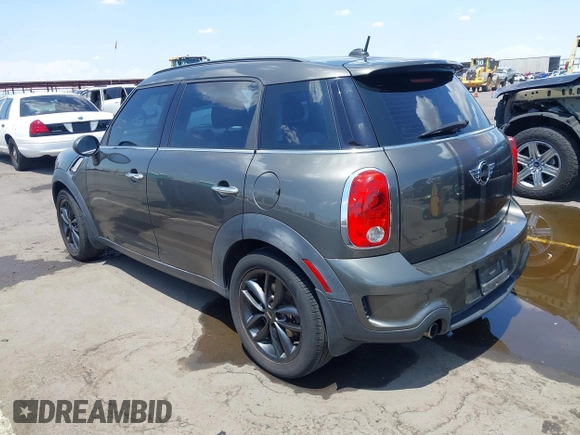2014 MINI Countryman S with VIN WMWZC3C59EWP29137, listed as a IAAI auction lot 42661922 with 128,064 mi miles and . Bid and sale history available at DreamBid. Image 3.