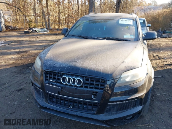 2014 Audi Q7 3.0T S line Prestige with VIN WA1DGAFE5ED013147, listed as a IAAI auction lot 41432296 with 121,861 mi miles. Bid and sale history available at carsss.com. Image 12.