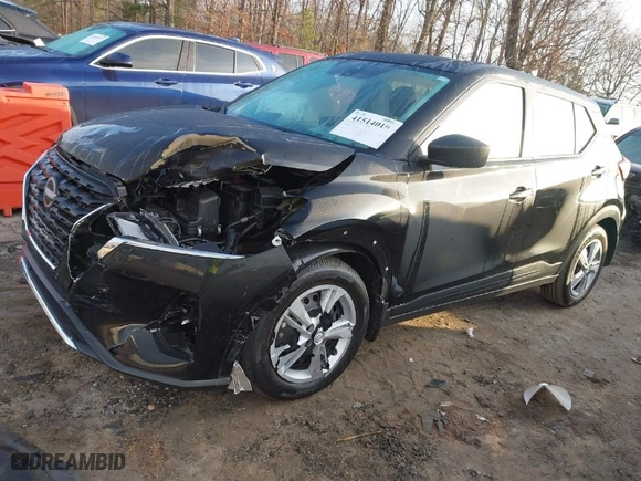 2024 Nissan Kicks S with VIN 3N1CP5BV2RL548499, listed as a IAAI auction lot 41514010 with 7,716 mi miles. Bid and sale history available at carsss.com. Image 2.