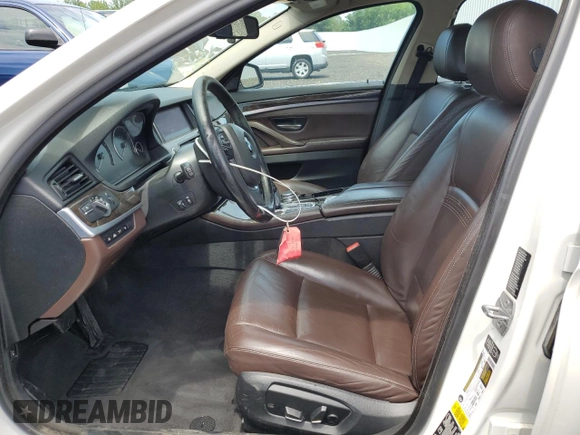 2015 BMW 5 Series 528i xDrive with VIN WBA5A7C51FD622947, listed as a Copart auction lot 63047135 with 189,938 mi miles and Salvage title. Bid and sale history available at DreamBid. Image 7.
