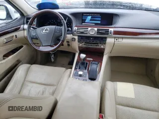 2016 Lexus LS 460 with VIN JTHCL5EF5G5026085, listed as a Copart auction lot 47098375 with 149,339 mi miles and Salvage title. Bid and sale history available at DreamBid. Image 8.