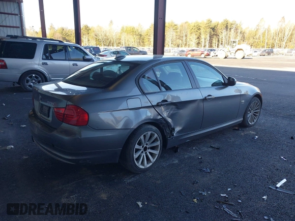 2011 BMW 3 Series 328i xDrive with VIN WBAPK5G53BNN27959, listed as a IAAI auction lot 38801702 with 148,455 mi miles and . Bid and sale history available at carsss.com. Image 4.