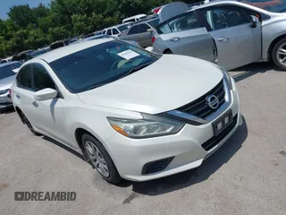 2016 Nissan Altima S z VIN 1N4AL3AP1GC112331, wystawiony jako IAAI lot #42445234 z przebiegiem 182 943 mil mil oraz . Historia ofert i sprzedaży dostępna na DreamBid. Obrazek 1.