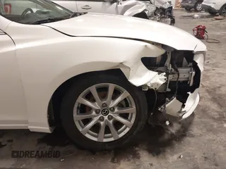 2016 Mazda Mazda6 i Sport with VIN JM1GJ1U54G1473671, listed as a IAAI auction lot 41576038 with 88,386 mi miles. Bid and sale history available at carsss.com. Image 18.