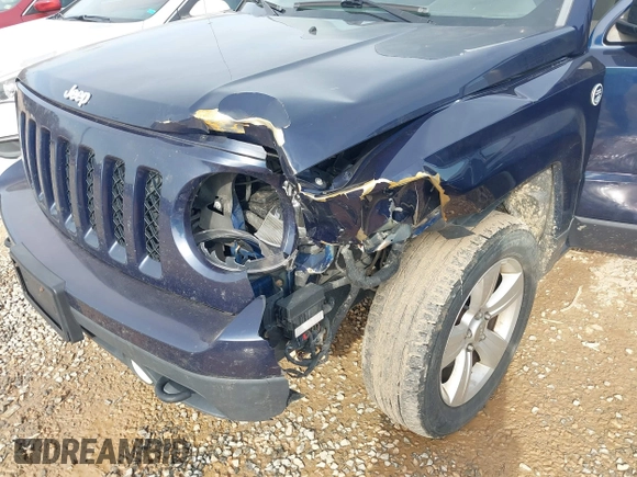 2014 Jeep Patriot Sport with VIN 1C4NJRBB4ED686680, listed as a IAAI auction lot 41585899 with 165,612 mi miles and . Bid and sale history available at DreamBid. Image 6.