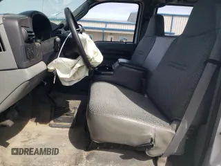 2005 Ford F-250 XL with VIN 1FTSW21535EC49075, listed as a Copart auction lot 49804265 with 31,506 mi miles and Salvage title. Bid and sale history available at DreamBid. Image 7.