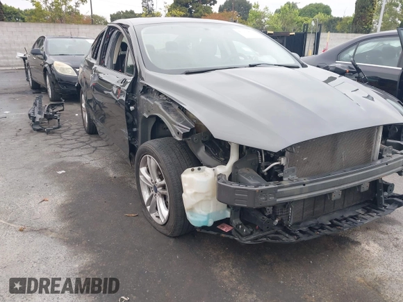 2018 Ford Fusion SE with VIN 3FA6P0HD8JR268055, listed as a IAAI auction lot 42151813 with 83,306 mi miles and . Bid and sale history available at carsss.com. Image 6.