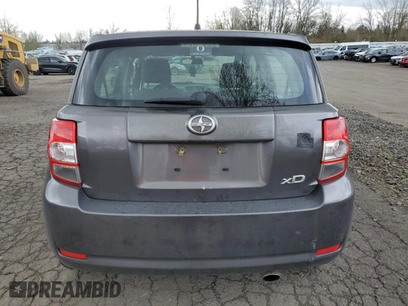 2009 Scion xD z VIN JTKKU10479J035866, wystawiony jako Copart lot #51699835 z przebiegiem 176 636 mil mil oraz Szkoda całkowita • Salvage title. Historia ofert i sprzedaży dostępna na DreamBid. Obrazek 6.