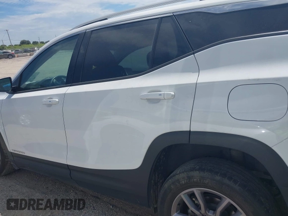 2023 GMC Terrain SLT z VIN 3GKALVEG5PL193925, wystawiony jako IAAI lot #42831280 z przebiegiem 49 297 mil mil oraz . Historia ofert i sprzedaży dostępna na DreamBid. Obrazek 13.