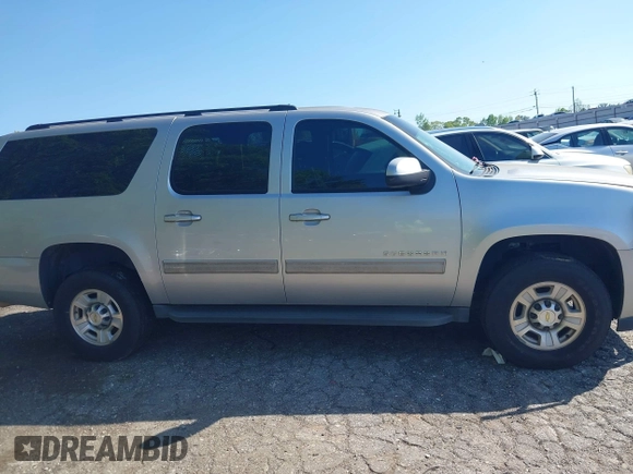 2012 Chevrolet Suburban LS with VIN 1GNWKLEG6CR139956, listed as a IAAI auction lot 41994402 with 172,542 mi miles. Bid and sale history available at carsss.com. Image 13.
