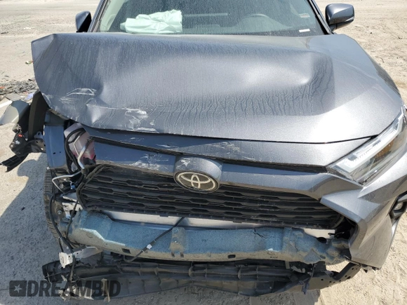 2024 Toyota RAV4 XLE Premium z VIN 2T3C1RFV1RC302246, wystawiony jako Copart lot #58037005 z przebiegiem 6 225 mil mil oraz Szkoda całkowita • Salvage title. Historia ofert i sprzedaży dostępna na DreamBid. Obrazek 11.