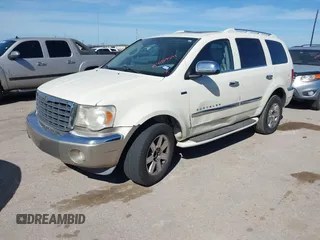 2008 Chrysler Aspen Limited z VIN 1A8HX58258F158451, wystawiony jako IAAI lot #41819591 z przebiegiem 173 482 mil mil oraz . Historia ofert i sprzedaży dostępna na DreamBid. Obrazek 2.