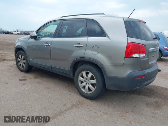 2012 Kia Sorento LX with VIN 5XYKTDA2XCG296649, listed as a IAAI auction lot 39853362 with 123,072 mi miles. Bid and sale history available at carsss.com. Image 3.