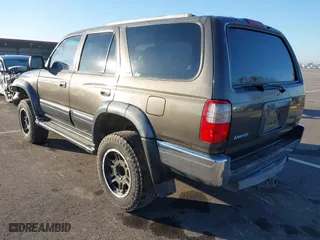 1998 Toyota 4Runner Limited with VIN JT3HN87R0W0189611, listed as a IAAI auction lot 41349536 with 280,276 mi miles. Bid and sale history available at carsss.com. Image 3.