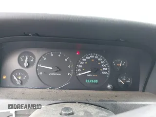 2002 Jeep Grand Cherokee Laredo z VIN 1J4GX48S62C201579, wystawiony jako IAAI lot #42102238 z przebiegiem 262 630 mil mil oraz . Historia ofert i sprzedaży dostępna na DreamBid. Obrazek 7.