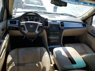 2011 Cadillac Escalade ESV Premium z VIN 1GYS3JEF2BR333246, wystawiony jako Copart lot #47197395 z przebiegiem 177 400 mil mil oraz Czysty tytuł • Clean title. Historia ofert i sprzedaży dostępna na DreamBid. Obrazek 8.
