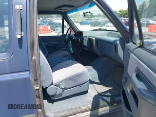 1991 Ford F-250 с VIN 1FTHX25GXMKB00407, выставлен на аукционе IAAI как лот 42665772 с пробегом 86 147 миль миль и . История ставок и продаж доступна на DreamBid. Изображение 5.