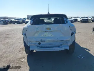 2025 Chevrolet Trax LS with VIN KL77LFEP7SC146697, listed as a IAAI auction lot 41372073 with 2,040 mi miles. Bid and sale history available at carsss.com. Image 17.