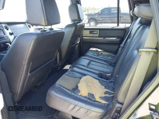 2007 Ford Expedition Limited with VIN 1FMFU19567LA52692, listed as a IAAI auction lot 41823596 with 195,673 mi miles. Bid and sale history available at carsss.com. Image 8.