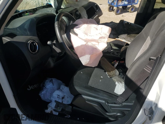 2016 Jeep Patriot Latitude z VIN 1C4NJPFB0GD507990, wystawiony jako Copart lot #48410695 z przebiegiem 102 148 mil mil oraz Szkoda całkowita • Salvage title. Historia ofert i sprzedaży dostępna na DreamBid. Obrazek 7.