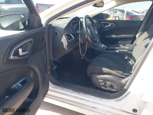 2015 Chrysler 200 Limited with VIN 1C3CCCAB7FN675172, listed as a IAAI auction lot 41835047 with 1 mi miles. Bid and sale history available at carsss.com. Image 5.
