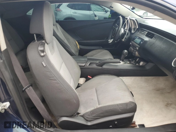 2011 Chevrolet Camaro 1LT z VIN 2G1FB1EDXB9121190, wystawiony jako Copart lot #58581025 z przebiegiem 234 858 mil mil oraz Szkoda całkowita • Salvage title. Historia ofert i sprzedaży dostępna na DreamBid. Obrazek 10.