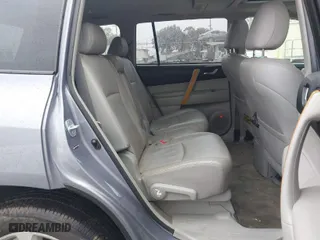 2009 Toyota Highlander Hybrid Limited with VIN JTEEW44A592033233, listed as a IAAI auction lot 41786543 with 120,841 mi miles. Bid and sale history available at carsss.com. Image 8.