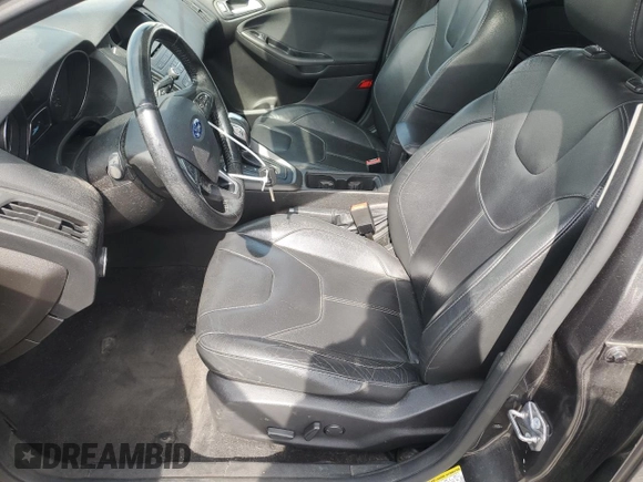 2015 Ford Focus SE with VIN 1FADP3K23FL330287, listed as a Copart auction lot 53170115 with 107,181 mi miles and Salvage Title. Bid and sale history available at carsss.com. Image 7.