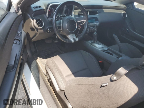 2011 Chevrolet Camaro 1LT z VIN 2G1FB1ED9B9150793, wystawiony jako Copart lot #57212975 z przebiegiem 133 895 mil mil oraz Szkoda całkowita • Salvage title. Historia ofert i sprzedaży dostępna na DreamBid. Obrazek 8.