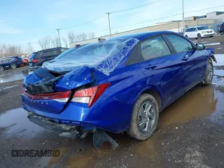 2024 Hyundai Elantra SE z VIN KMHLL4DG8RU782505, wystawiony jako IAAI lot #41934014 z przebiegiem 21 137 mil mil oraz . Historia ofert i sprzedaży dostępna na DreamBid. Obrazek 4.