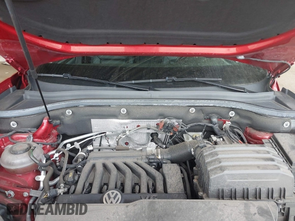 2021 Volkswagen Atlas SE with VIN 1V2KR2CA3MC559155, listed as a IAAI auction lot 42161105 with 35,039 mi miles and . Bid and sale history available at DreamBid. Image 10.