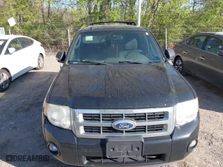 2010 Ford Escape XLT with VIN 1FMCU0D78AKB72027, listed as a IAAI auction lot 42056396 with 172,370 mi miles. Bid and sale history available at carsss.com. Image 6.