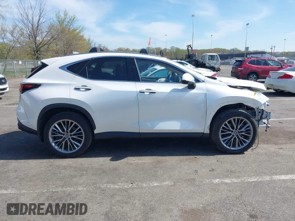 2024 Lexus NX 350 Luxury z VIN JTJHGCEZ9R2011147, wystawiony jako IAAI lot #42075605 z przebiegiem 30 153 mil mil oraz . Historia ofert i sprzedaży dostępna na DreamBid. Obrazek 13.