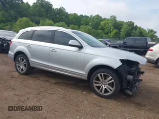 2010 Audi Q7 Prestige z VIN WA1VMAFE4AD003166, wystawiony jako IAAI lot #42519485 z przebiegiem 163 903 mil mil oraz . Historia ofert i sprzedaży dostępna na DreamBid. Obrazek 1.