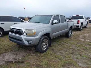 2014 Toyota Tacoma with VIN 3TMLU4EN5EM143687, listed as a IAAI auction lot 40552649 with 1 mi miles. Bid and sale history available at carsss.com. Image 2.