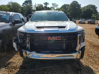 2024 GMC Sierra 2500HD Pro с VIN 1GT59LE78RF229829, выставлен на аукционе Copart как лот 61135885 с пробегом 43 985 миль миль и Списание • Salvage title. История ставок и продаж доступна на DreamBid. Изображение 5.