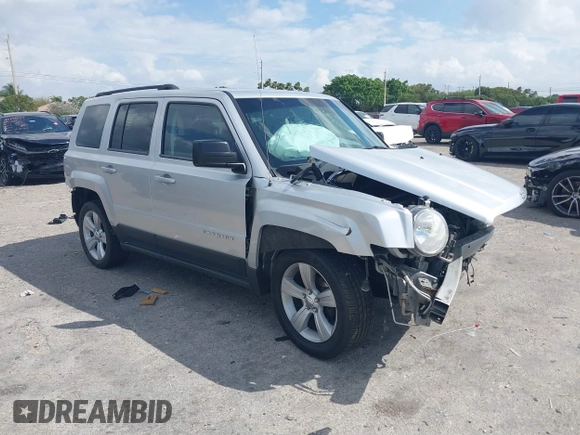 2013 Jeep Patriot Latitude with VIN 1C4NJPFA1DD260398, listed as a IAAI auction lot 41726749 with 146,609 mi miles. Bid and sale history available at carsss.com. Image 1.