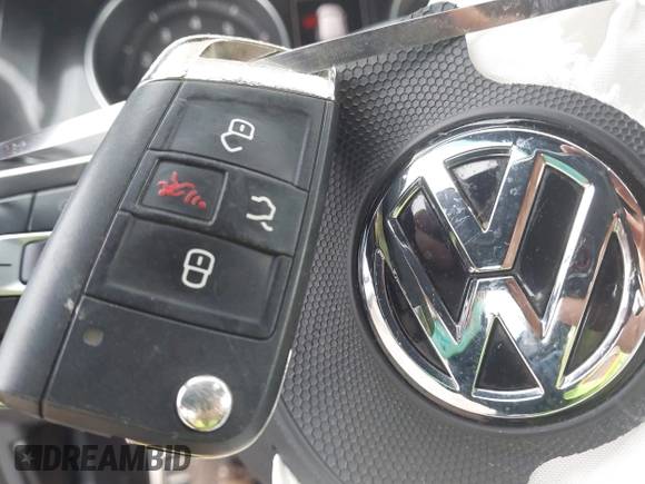 2017 Volkswagen Golf GTI S with VIN 3VW547AU5HM065033, listed as a IAAI auction lot 41461817 with 114,879 mi miles. Bid and sale history available at carsss.com. Image 11.
