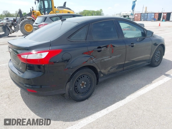 2012 Ford Focus SE with VIN 1FAHP3F24CL275128, listed as a IAAI auction lot 42121816 with 200,716 mi miles and . Bid and sale history available at carsss.com. Image 4.