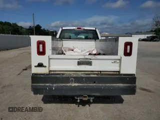 2019 Ford F-250 XL with VIN 1FD7W2A67KEF85513, listed as a Copart auction lot 59395015 with 117,821 mi miles and Salvage title. Bid and sale history available at DreamBid. Image 6.
